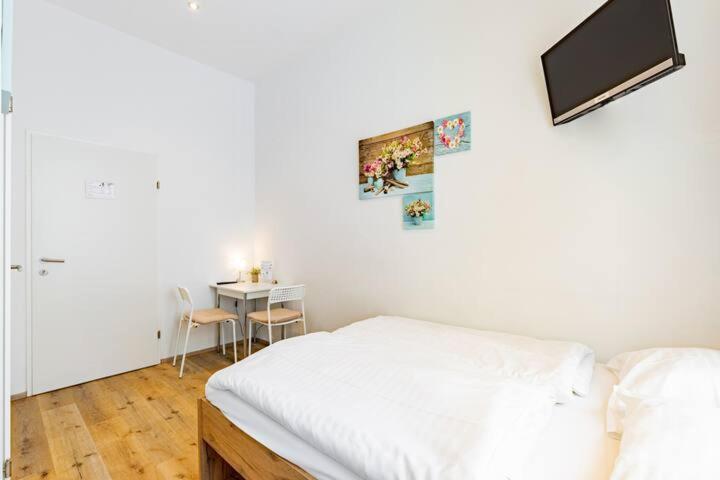 Budget Rooms West With Shared Kitchen Βιέννη Εξωτερικό φωτογραφία