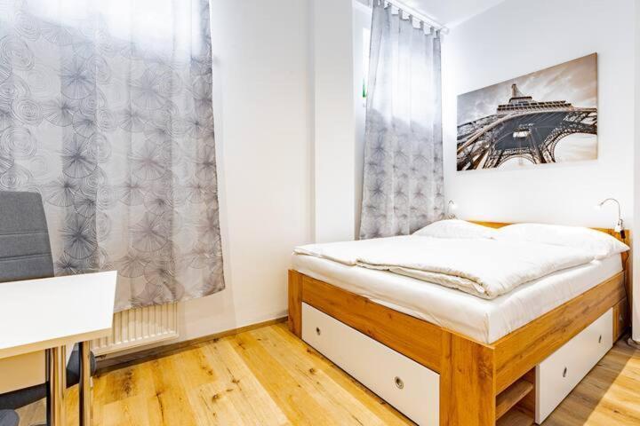 Budget Rooms West With Shared Kitchen Βιέννη Εξωτερικό φωτογραφία