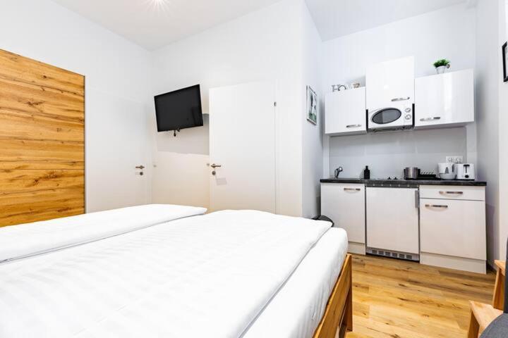 Budget Rooms West With Shared Kitchen Βιέννη Εξωτερικό φωτογραφία