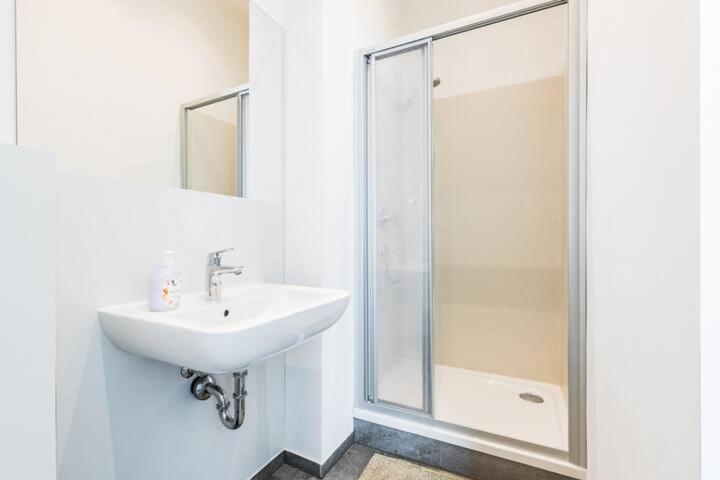 Budget Rooms West With Shared Kitchen Βιέννη Εξωτερικό φωτογραφία