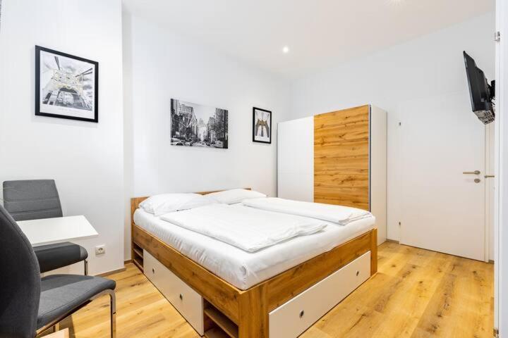 Budget Rooms West With Shared Kitchen Βιέννη Εξωτερικό φωτογραφία