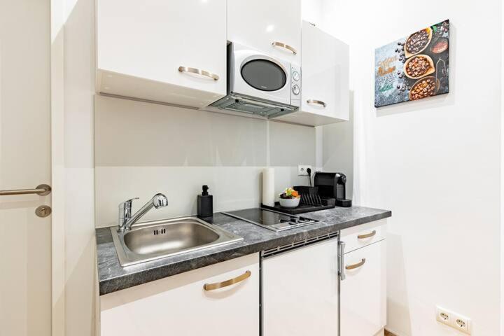 Budget Rooms West With Shared Kitchen Βιέννη Εξωτερικό φωτογραφία