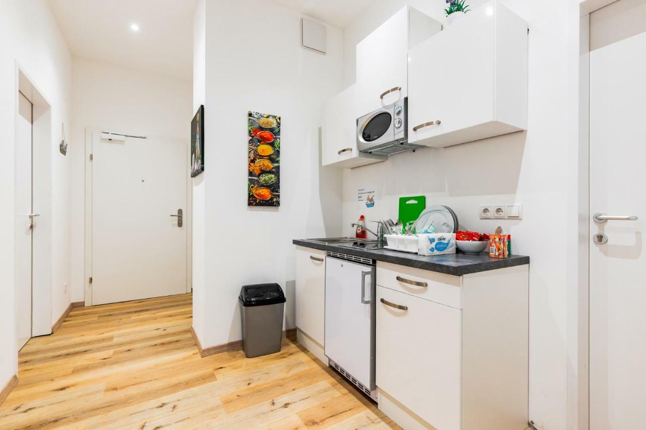 Budget Rooms West With Shared Kitchen Βιέννη Εξωτερικό φωτογραφία