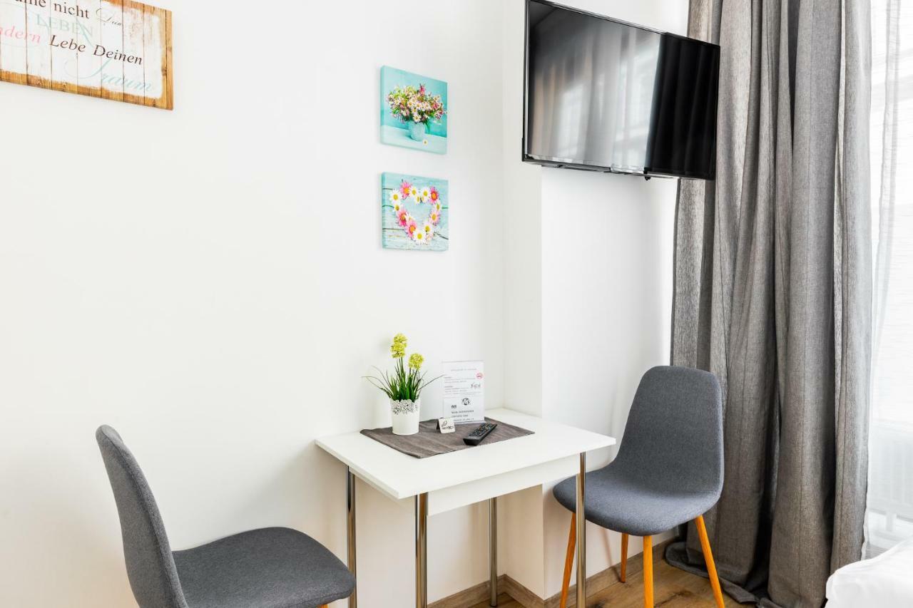 Budget Rooms West With Shared Kitchen Βιέννη Εξωτερικό φωτογραφία