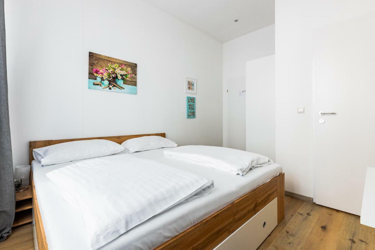 Budget Rooms West With Shared Kitchen Βιέννη Εξωτερικό φωτογραφία