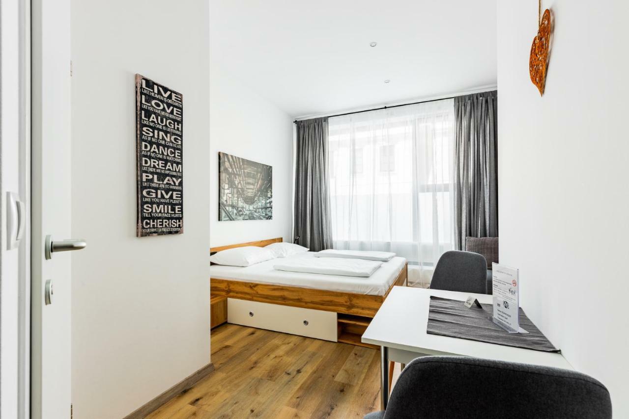 Budget Rooms West With Shared Kitchen Βιέννη Εξωτερικό φωτογραφία